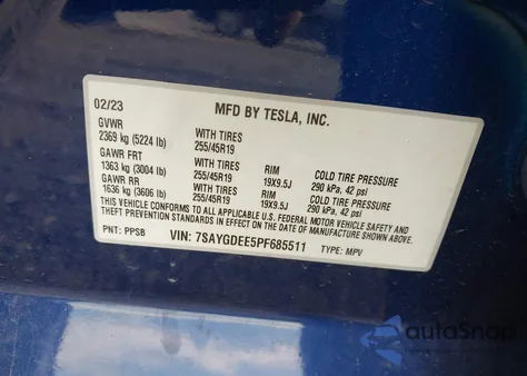 2023 Tesla Model Y z USA, uszkodzony, nr VIN 7SAYGDEE5PF685511